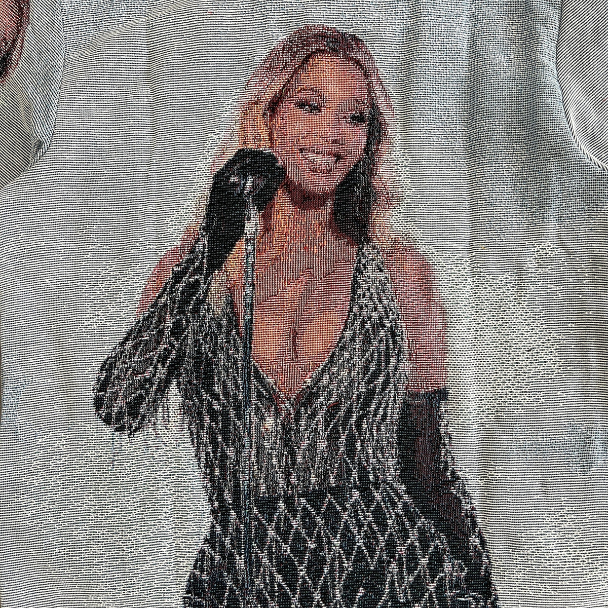 BEYONCE TAPESTRY TEE