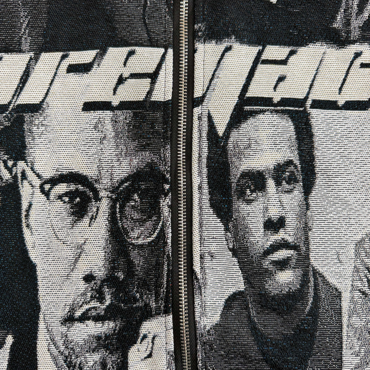 BLACK LEADER TAPESTRY TEE