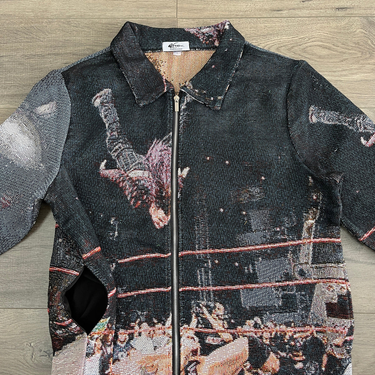 BOXING TAPESTRY TEE