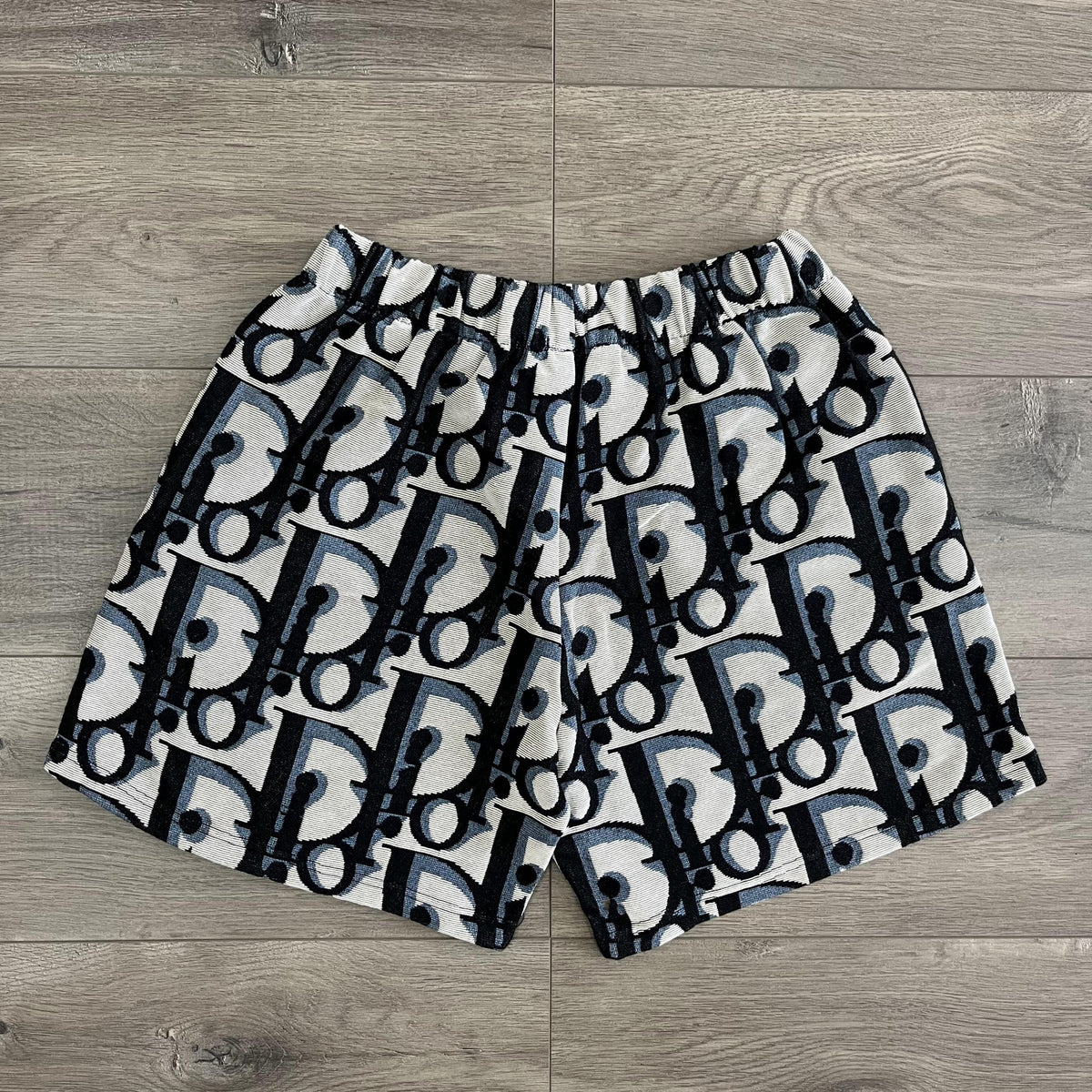 D TAPESTRY SHORTS
