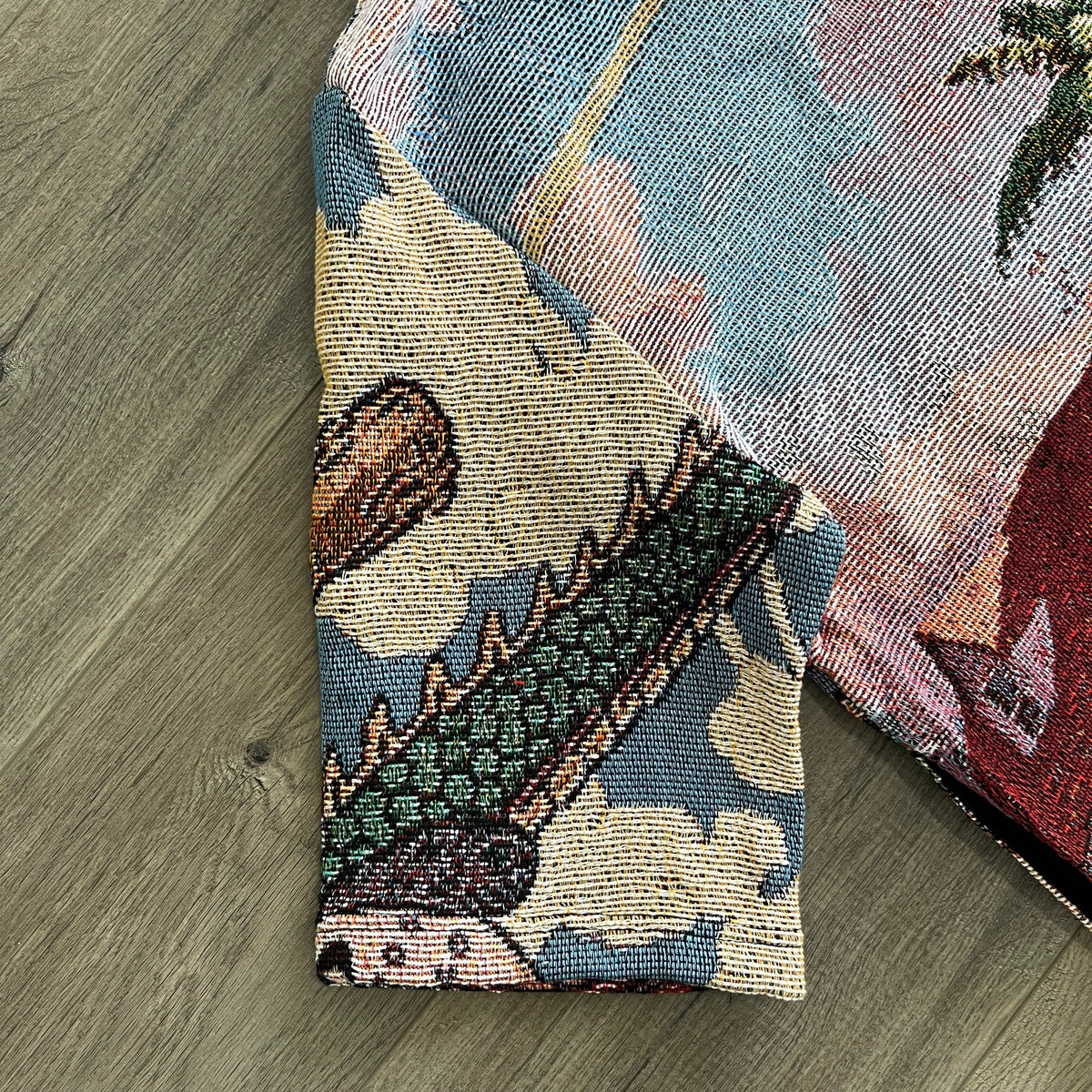 DRAGON TAPESTRY TEE
