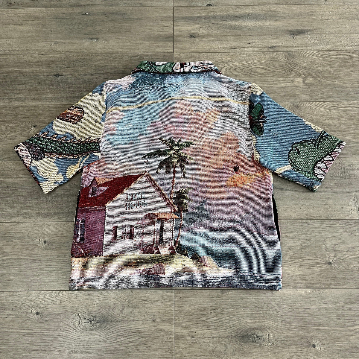 DRAGON TAPESTRY TEE