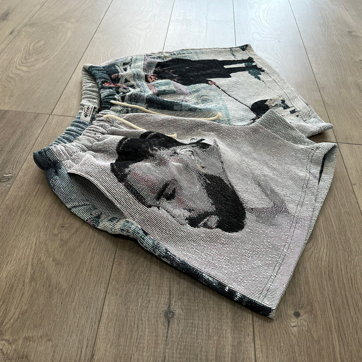 DRAKE TAPESTRY SHORTS