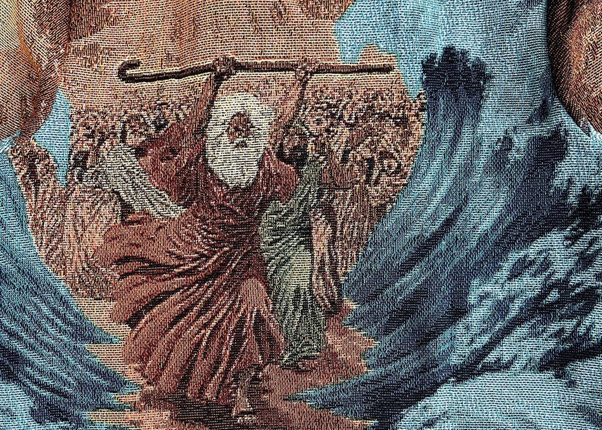 GOD'S KINGDOM TAPESTRY TEE