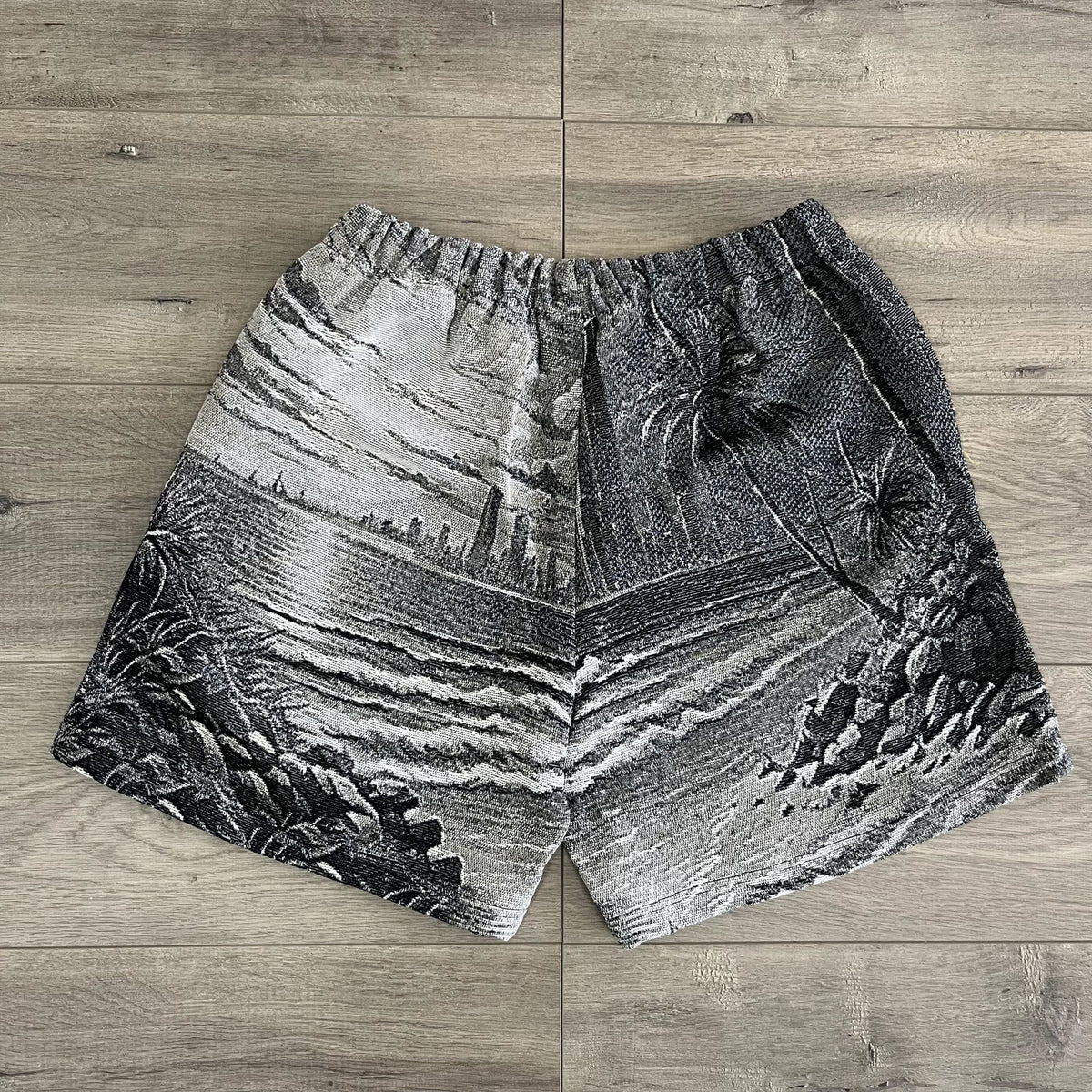 GREY CALIFORNIA TAPESTRY SHORTS