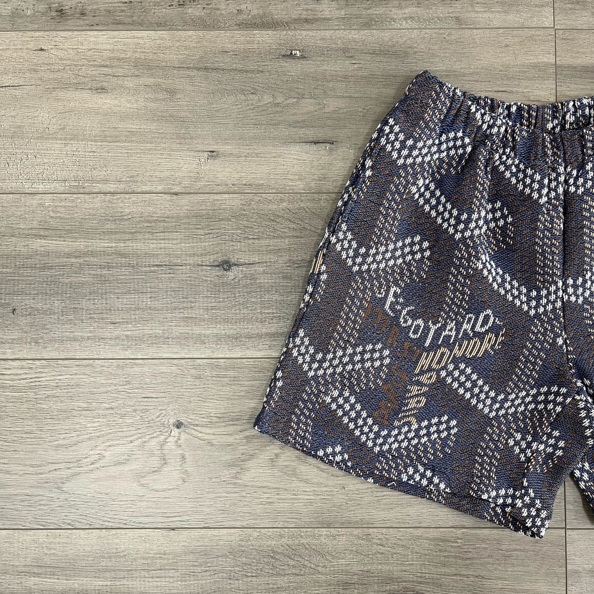 GY TAPESTRY SHORTS
