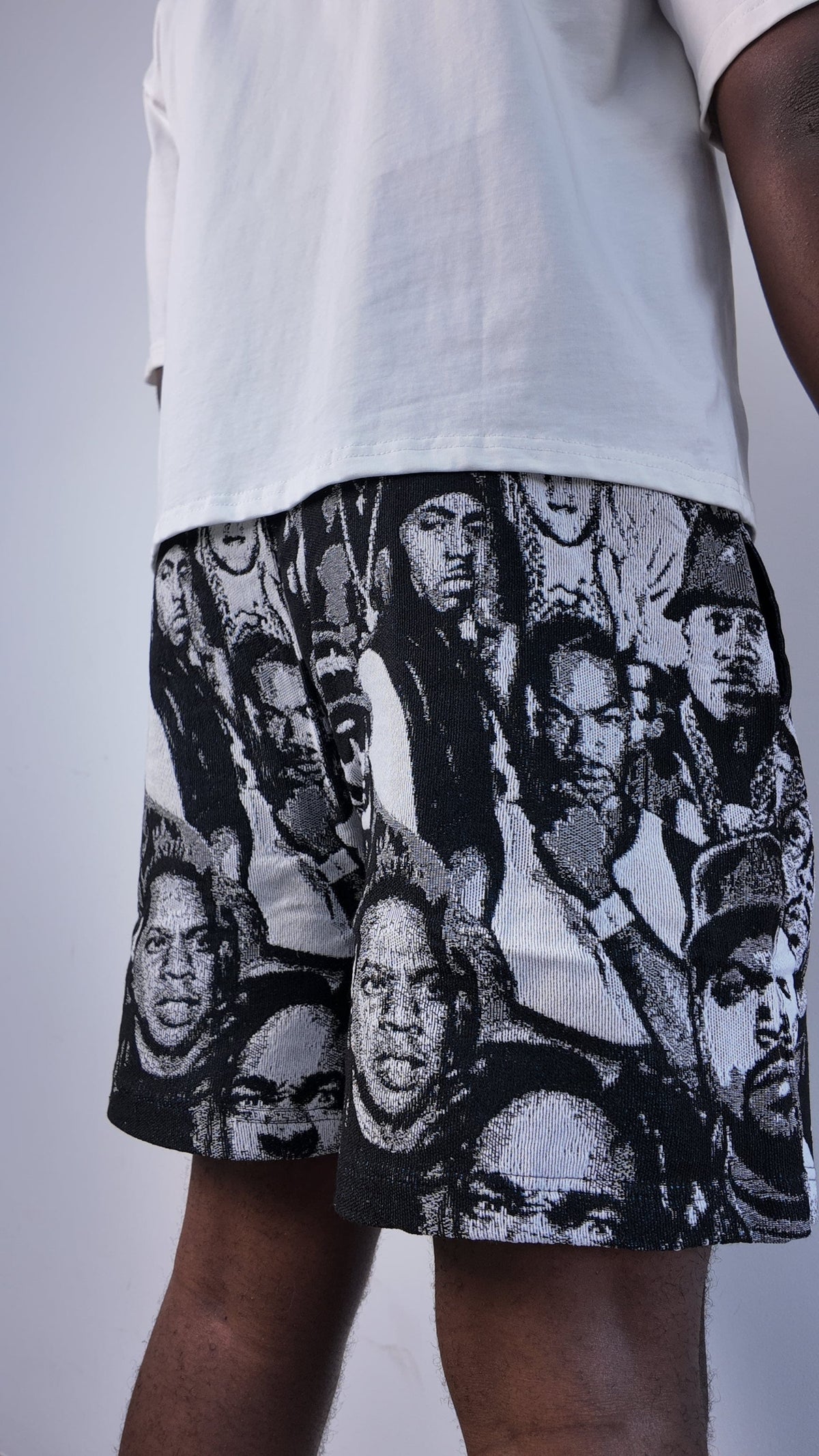 HIP COLLECTION TAPESTRY SHORTS