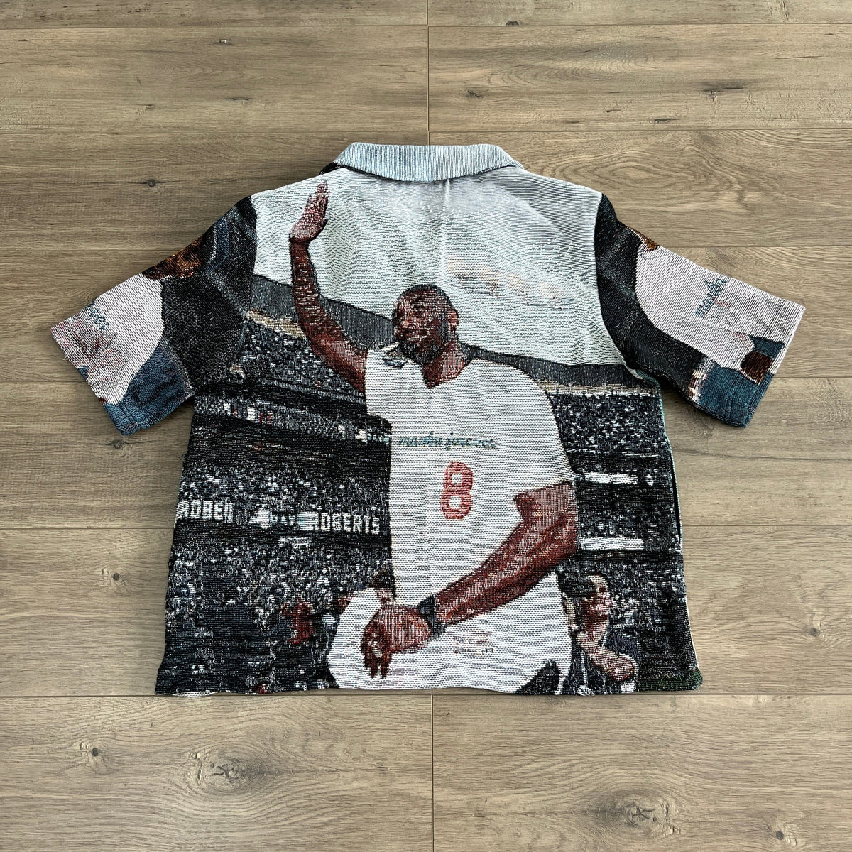 MANBA D TAPESTRY TEE