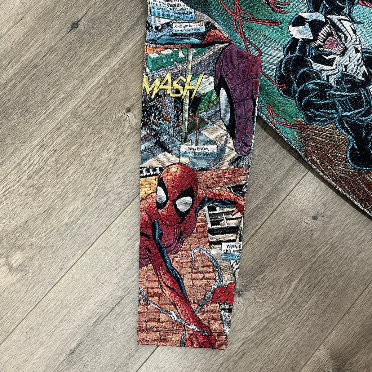 RED SPIDER V2 TAPESTRY JACKET