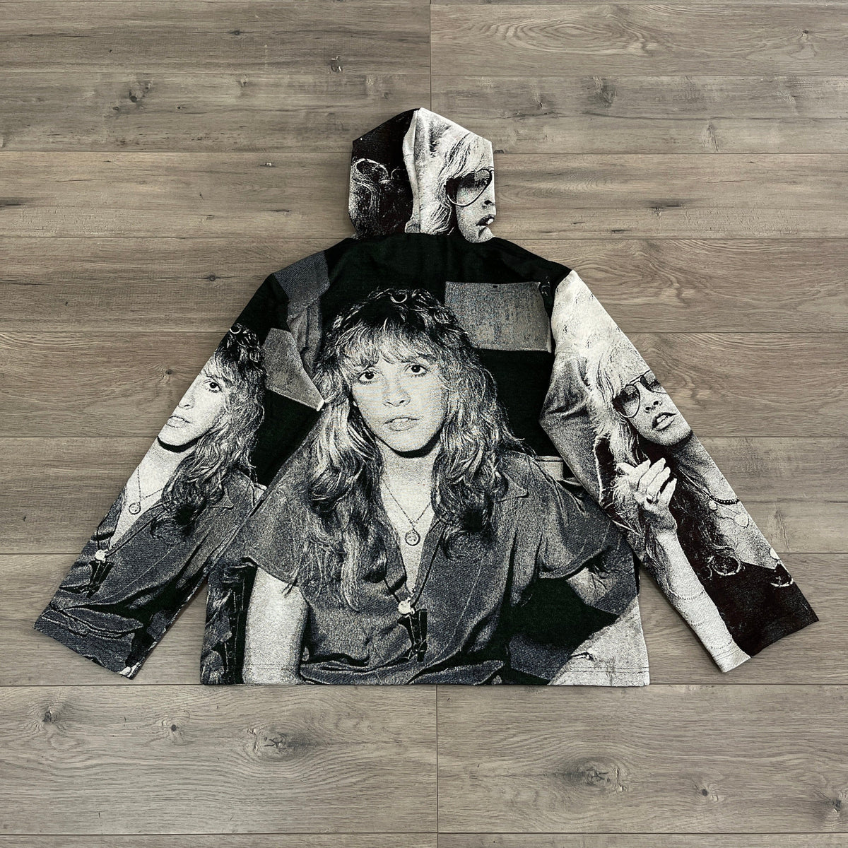 STEVIE TAPESTRY HOODIE