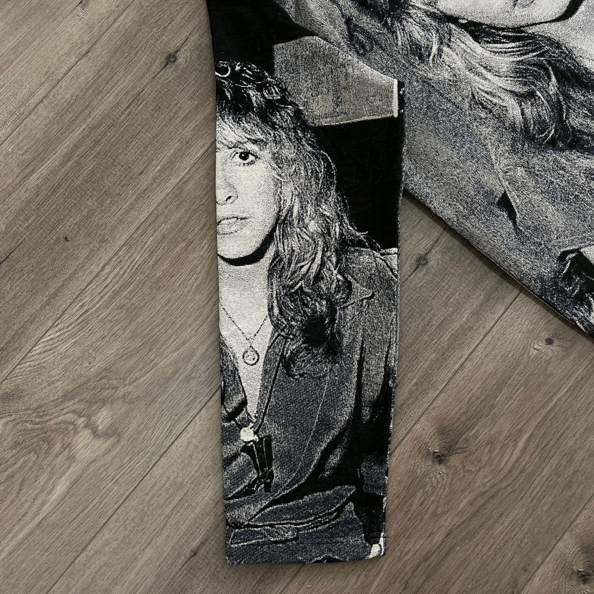 STEVIE TAPESTRY HOODIE