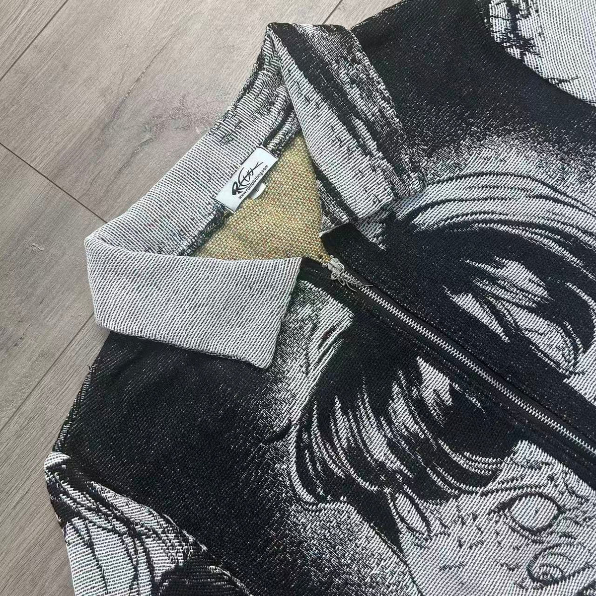 TOMIE TAPESTRY TEE