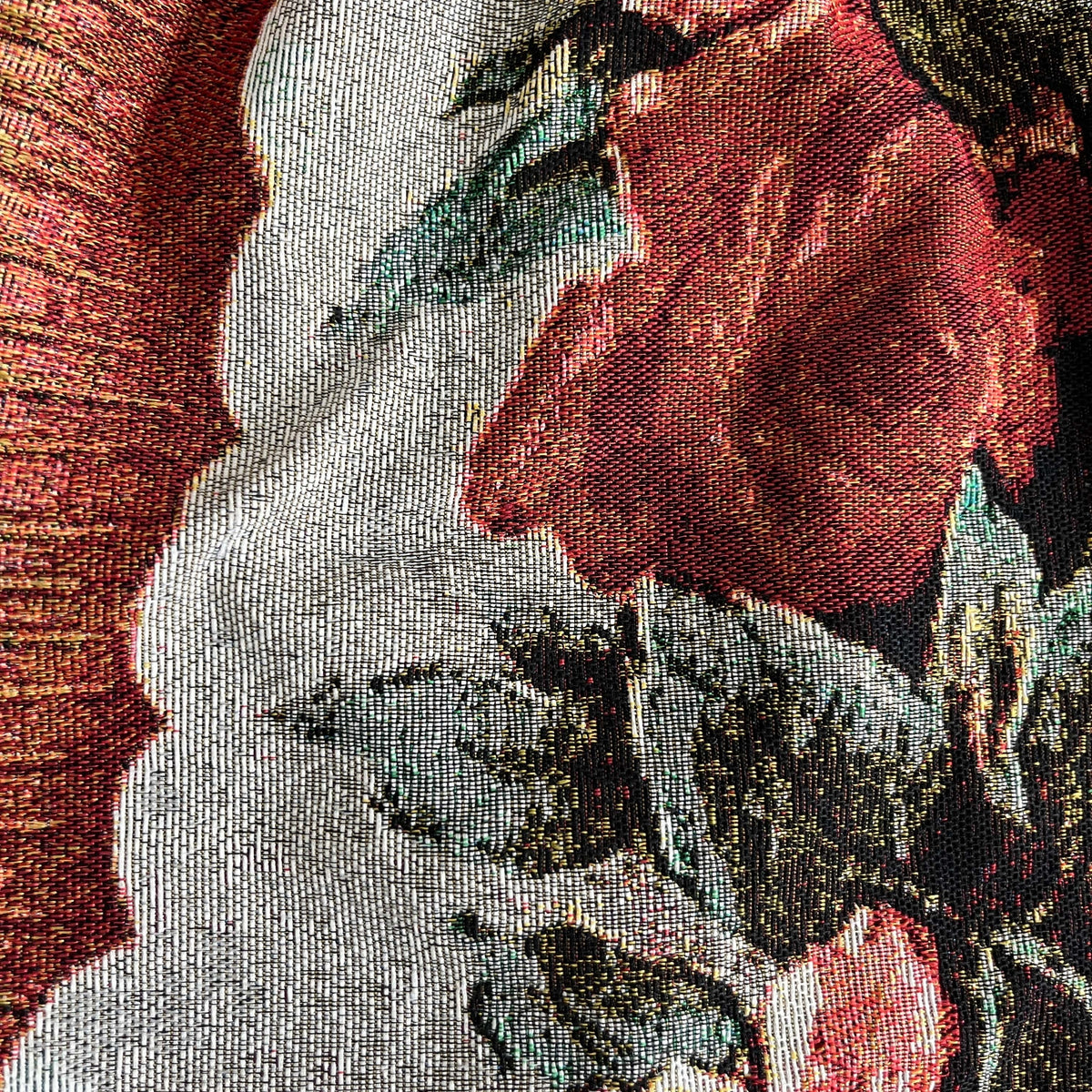 VIRGENCITA TAPESTRY SHORTS